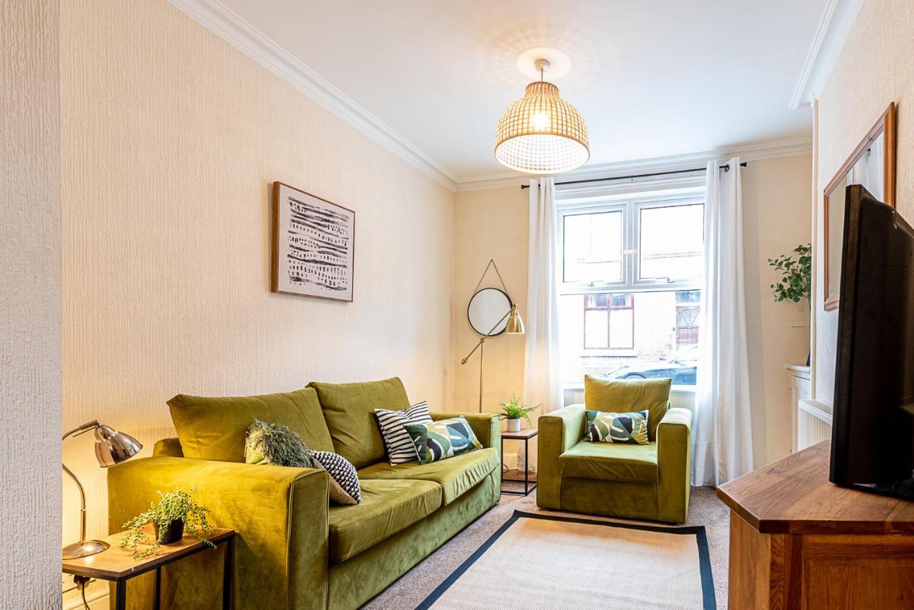 2 Bed, Up To 6 Guests Near Chester City Centre Kültér fotó