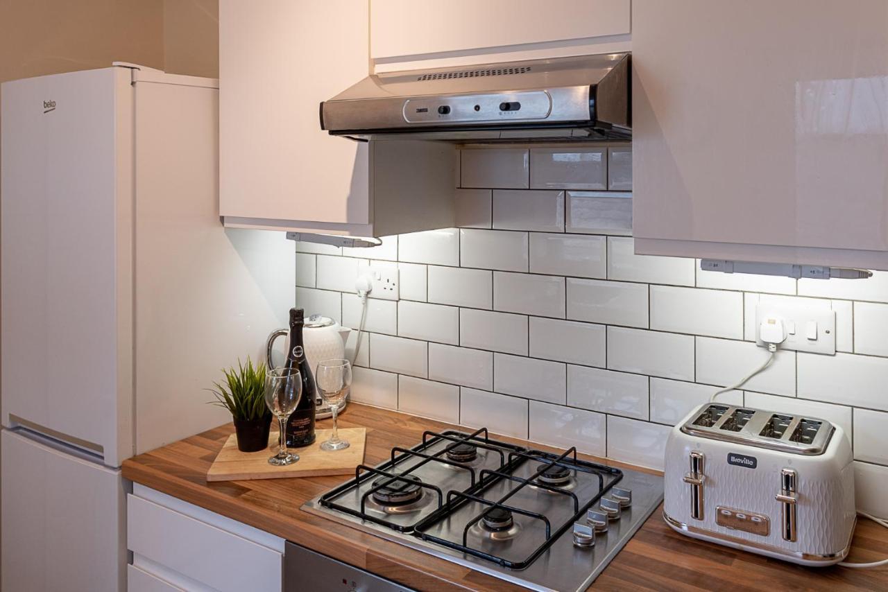 2 Bed, Up To 6 Guests Near Chester City Centre Kültér fotó