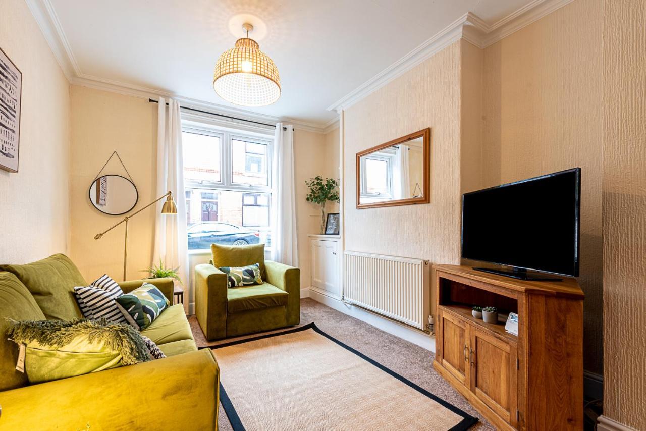 2 Bed, Up To 6 Guests Near Chester City Centre Kültér fotó