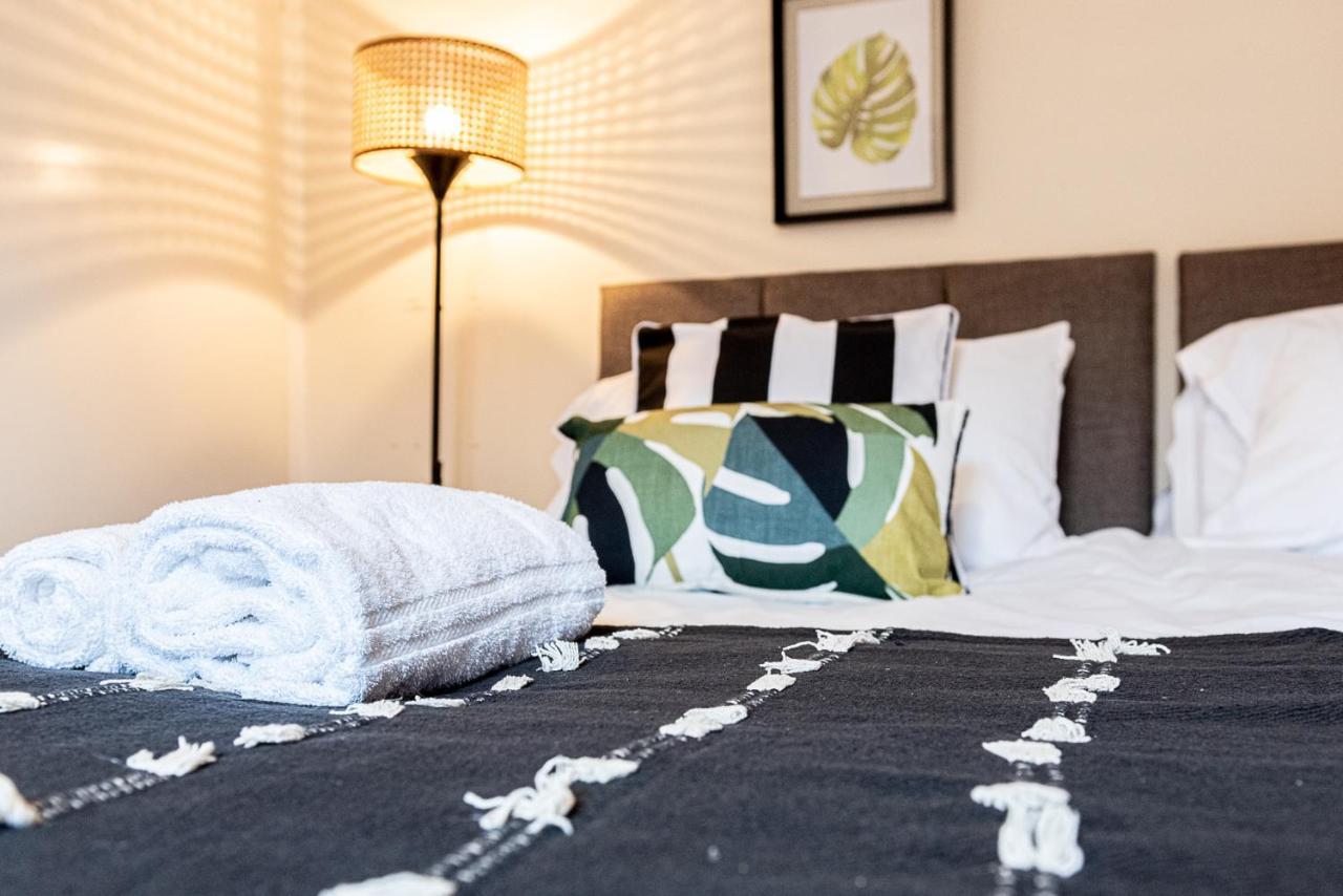 2 Bed, Up To 6 Guests Near Chester City Centre Kültér fotó