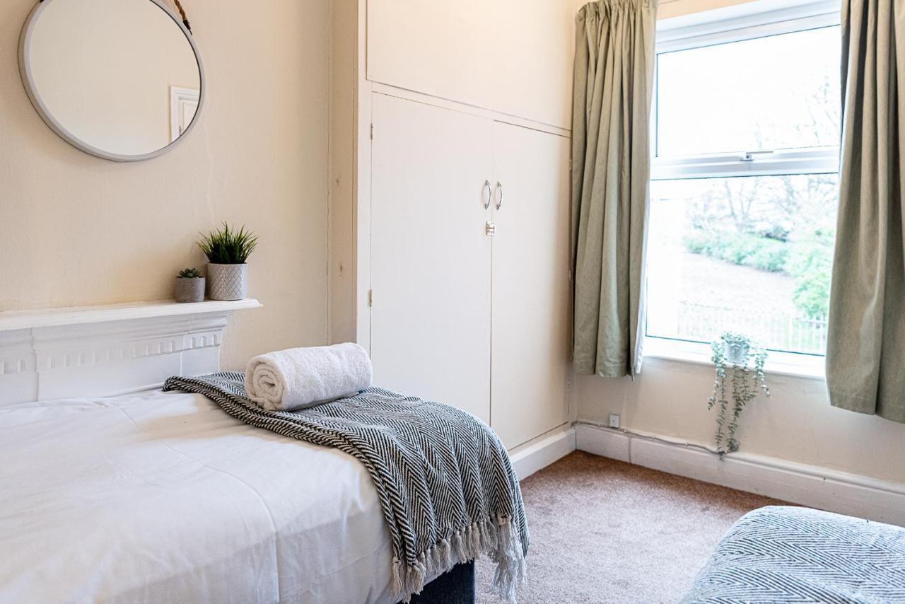 2 Bed, Up To 6 Guests Near Chester City Centre Kültér fotó